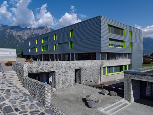 School Building Flös School Building Flös