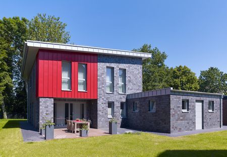 Bolig med detaljer i prePATINA blaugrau 
